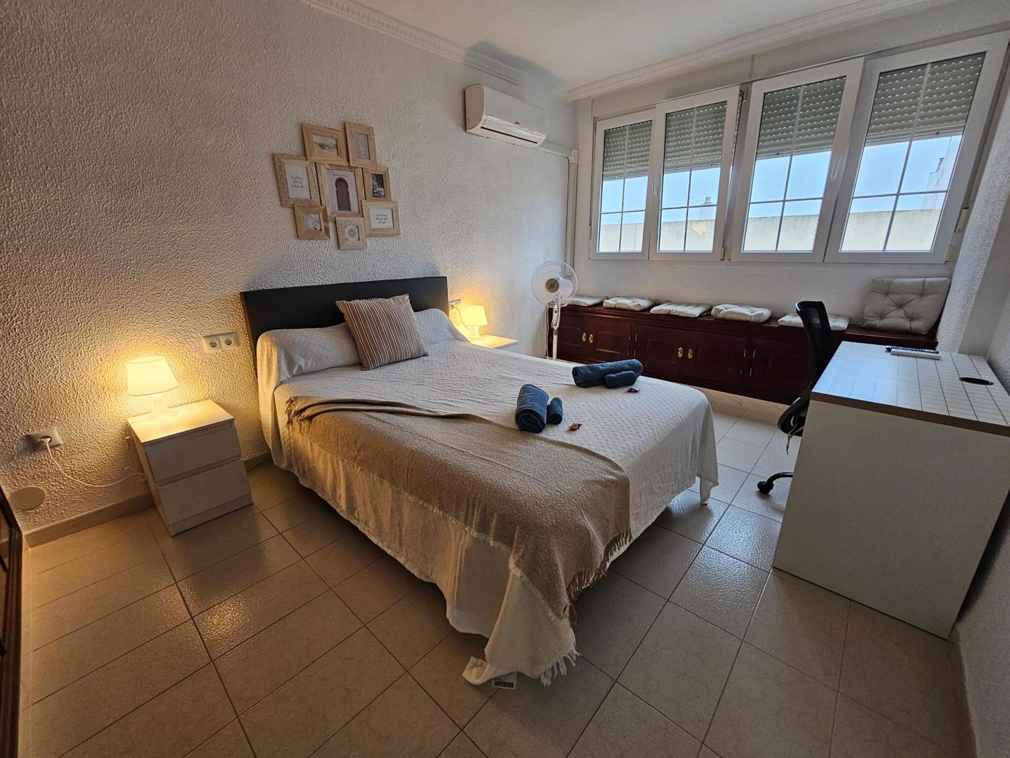 Apartamento Granja - A 5 Min De La Playa Cádiz Kültér fotó